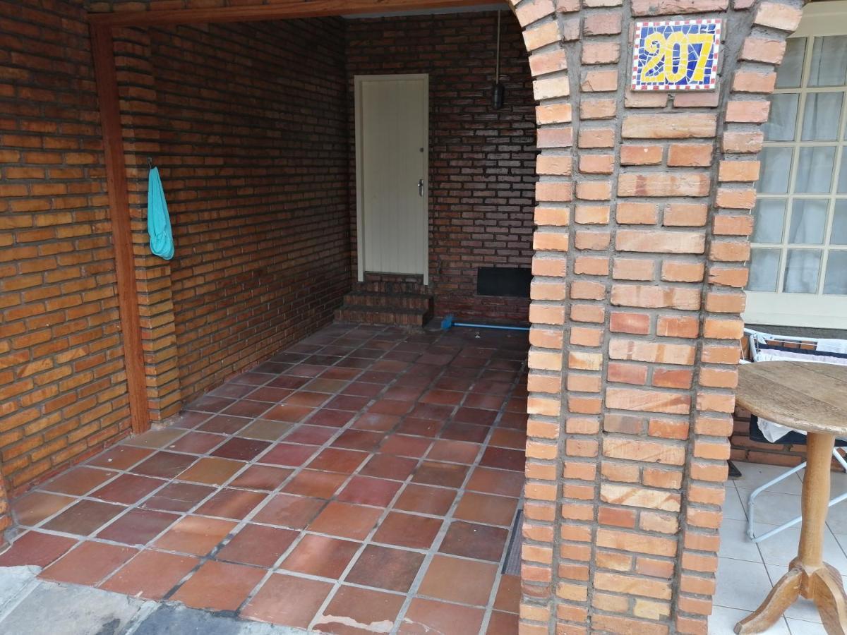 Florianópolis Coqueiros Hostel מראה חיצוני תמונה